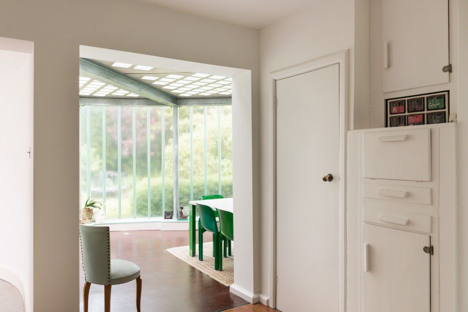 House Designed by Oliver Hill in 1935 is Currently for Sale-23