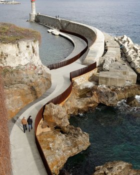 悬浮海上的科西嘉岛堡垒步行道丨法国丨Dietmar Feichtinger Architectes 等