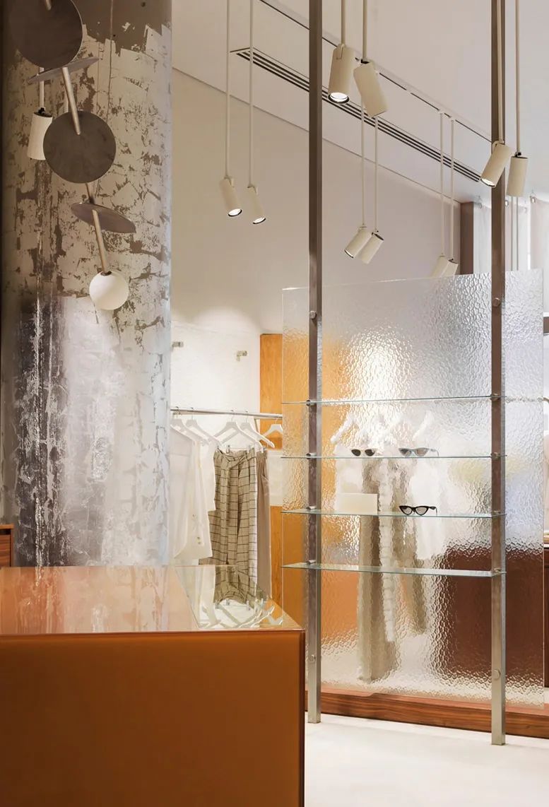 布里斯班 Viktoria & Woods 女装店设计丨澳大利亚布里斯班-7