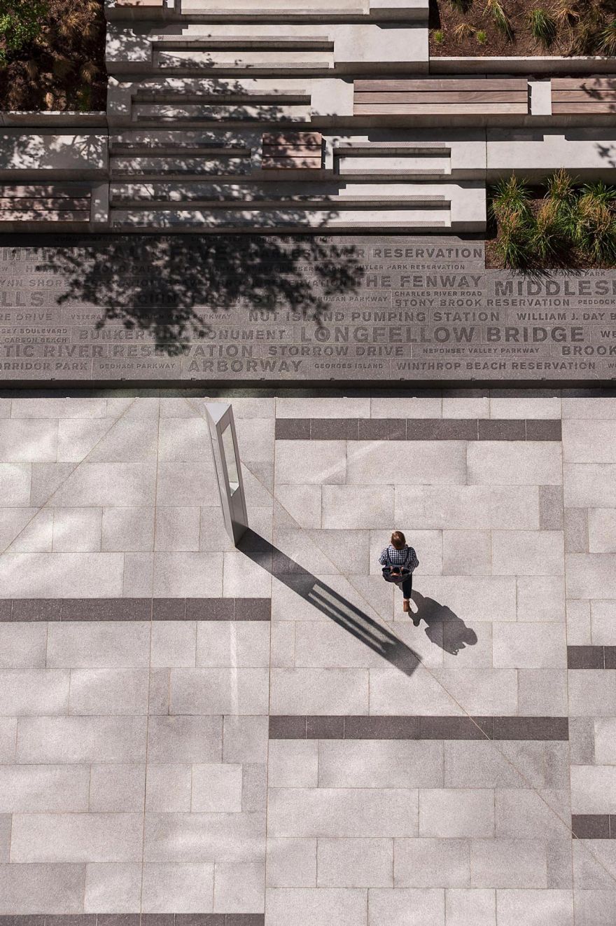 萨福克大学 Roemer Plaza-11