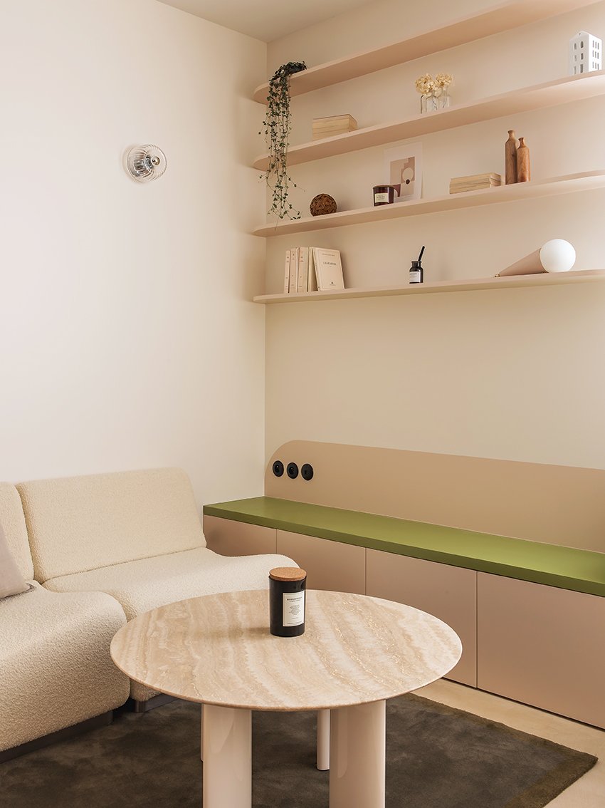 甜蜜生活套房·太空工厂

注：Dolce Vita常见为意大利语表达，有甜蜜生活之意，至于suite翻译为套房也是结合语境较为普遍的意思 -18