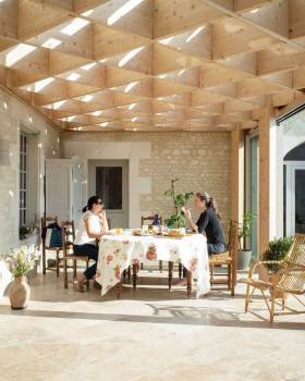 法国西部石屋改造丨Kawahara Krause Architects