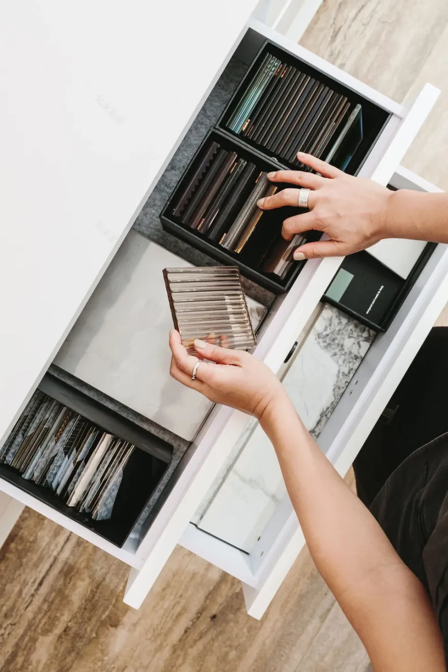 On Wo Lane 办公室设计丨中国香港丨Beauty Bloody Bonza-10