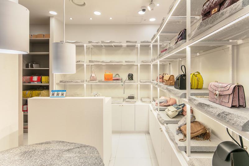 首尔 APM 商场精致小巧的白色调三维空间设计-2