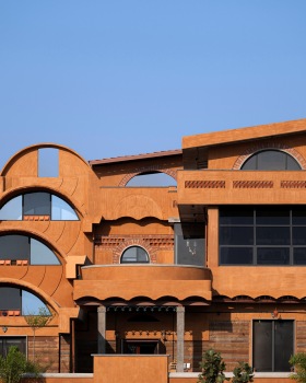 奥尔瓦伊拉姆住宅丨印度丨Iki Builds