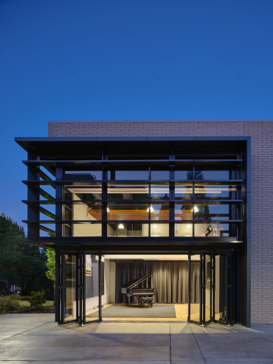 南俄勒冈大学艺术中心及公共广播电台室内设计丨美国俄勒冈丨TVA Architects-10