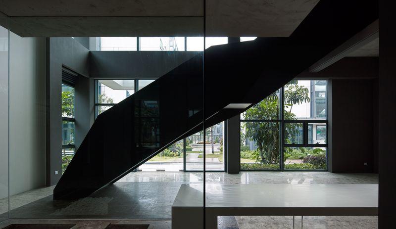 "RUIKE企業總部空間設計 | 原始與現代的完美交融"-11