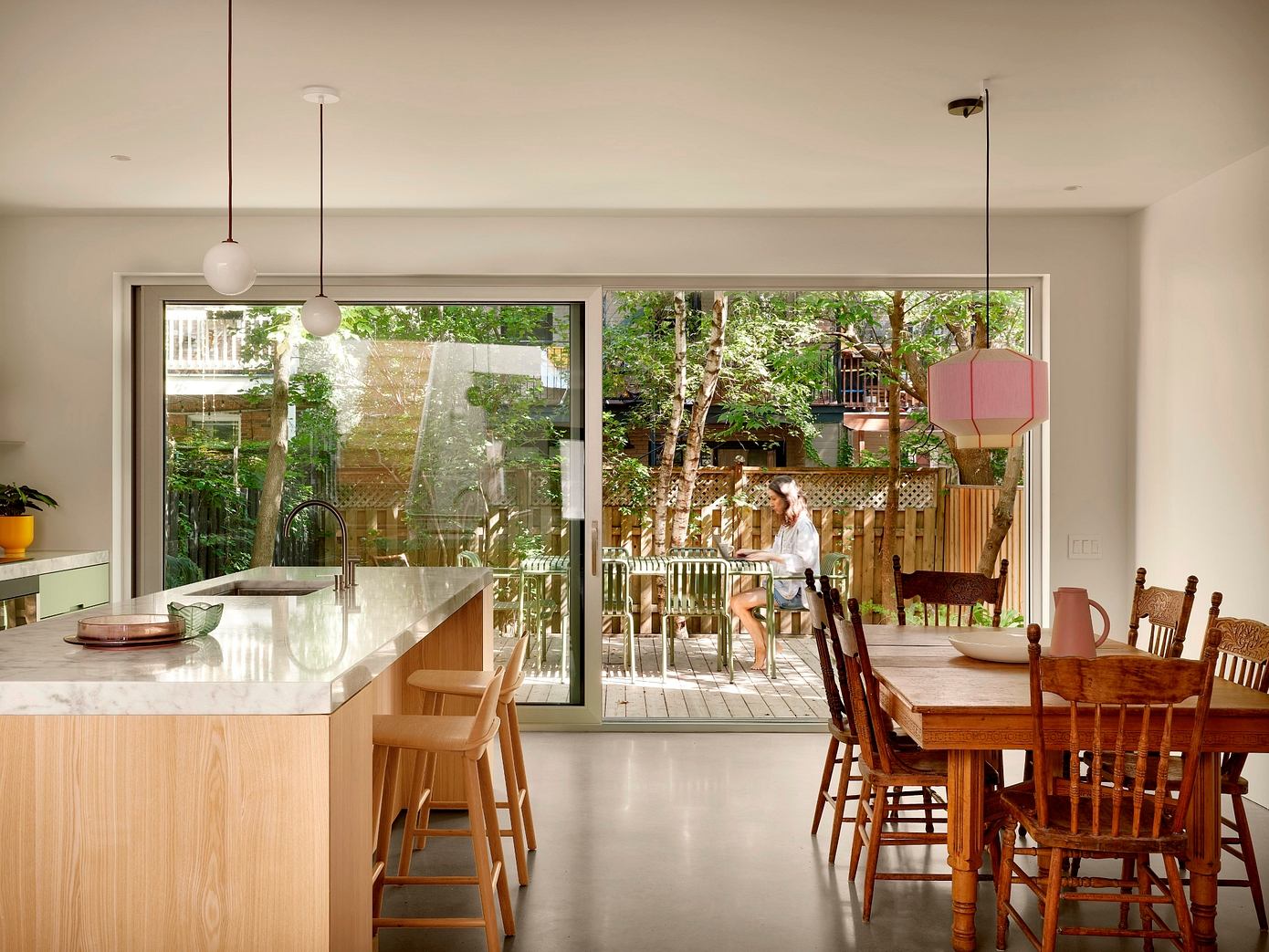 舒博·CHB静谧城市更新项目 （注：ShoeBo推测为品牌名音译成舒博 ，CHB因不清楚其具体指代，保留原样） 丨加拿大蒙特利尔丨Alexandre Bernier Architecte-2