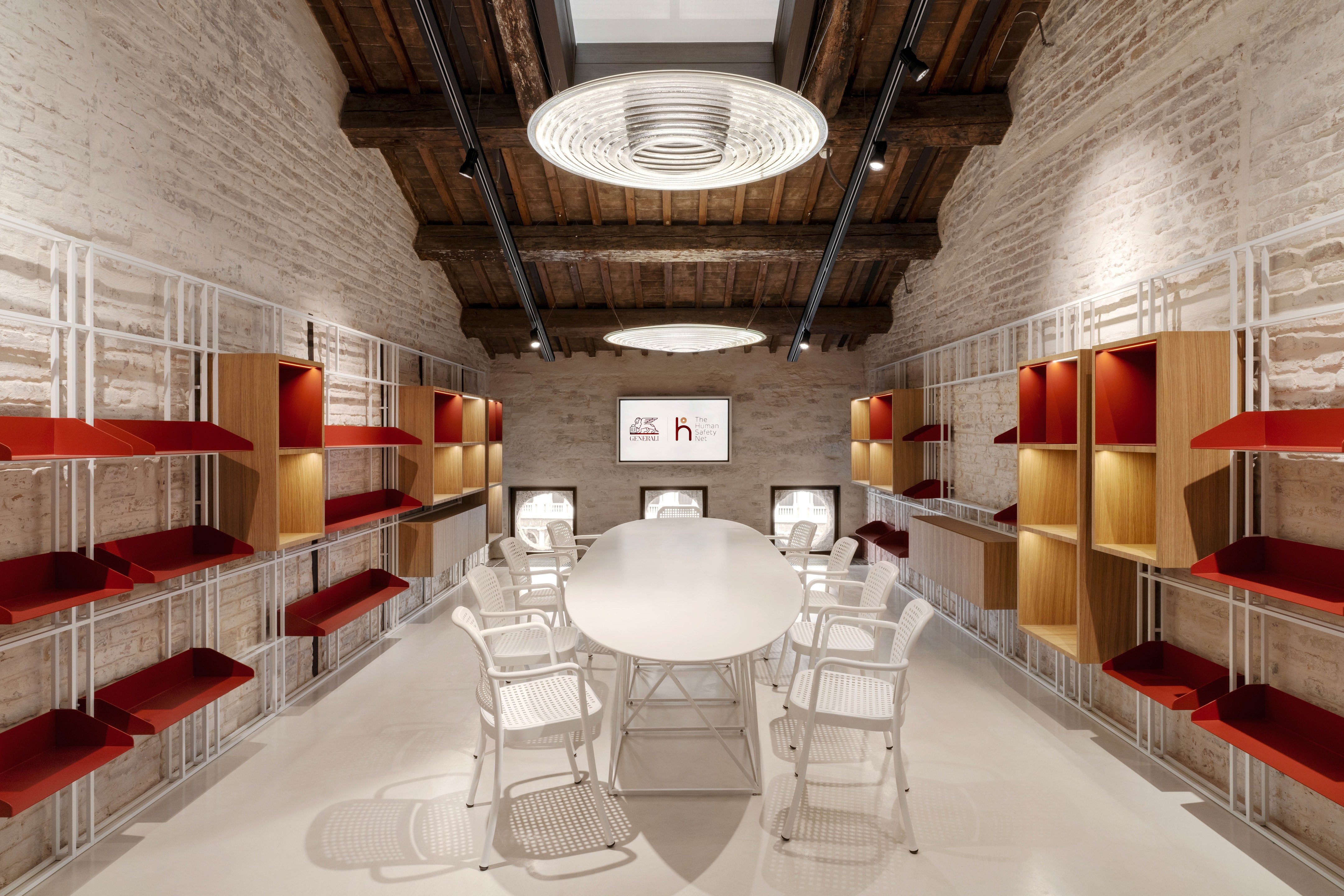 米兰 MIGLIORE+SERVETTO ARCHITECTS 打造 THSN 未来感办公空间-6