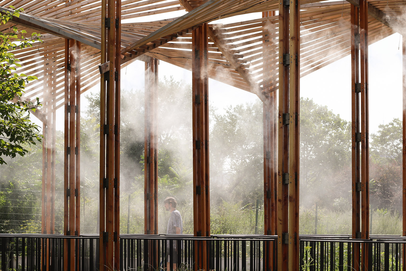 Murs à pêches 游泳池前院景观装置丨法国巴黎丨Collective Parenthèse 事务所-22