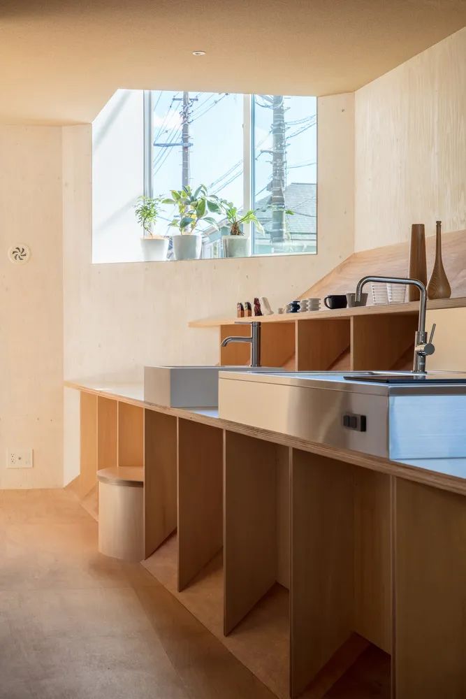 邻里互动的倾斜天花板公寓设计-16