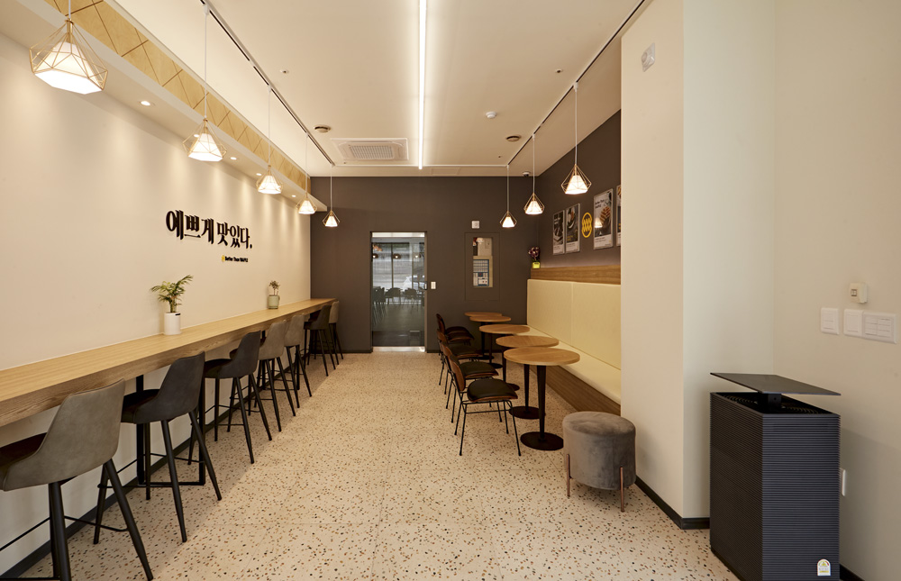 QED 高尔夫练习场 | 极简设计的 125 平米空间-22