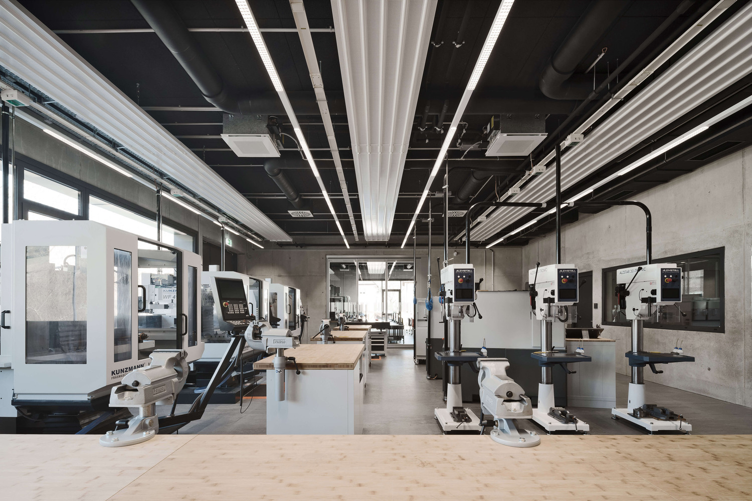 德国 Niederstetten 地区先进培训中心丨Schätzler Architekten-31