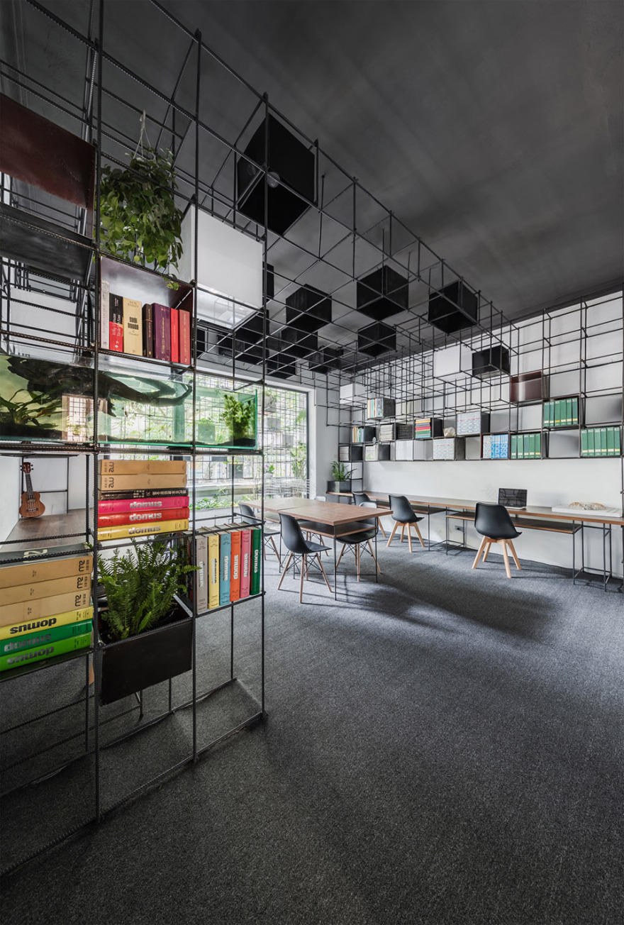 Wake space up! 城市生态阳台,越南 / Farming Architects-5