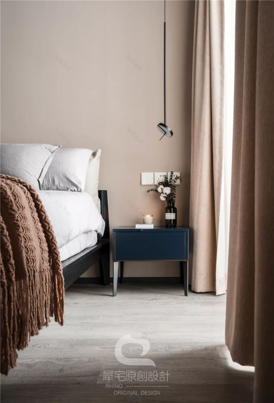 小户型改造,黑白灰遇上温柔杏粉-29