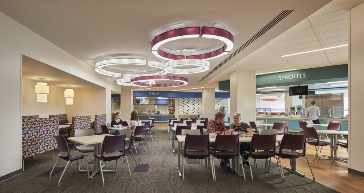 Iowa 大学 Elizabeth Catlett Hall-16