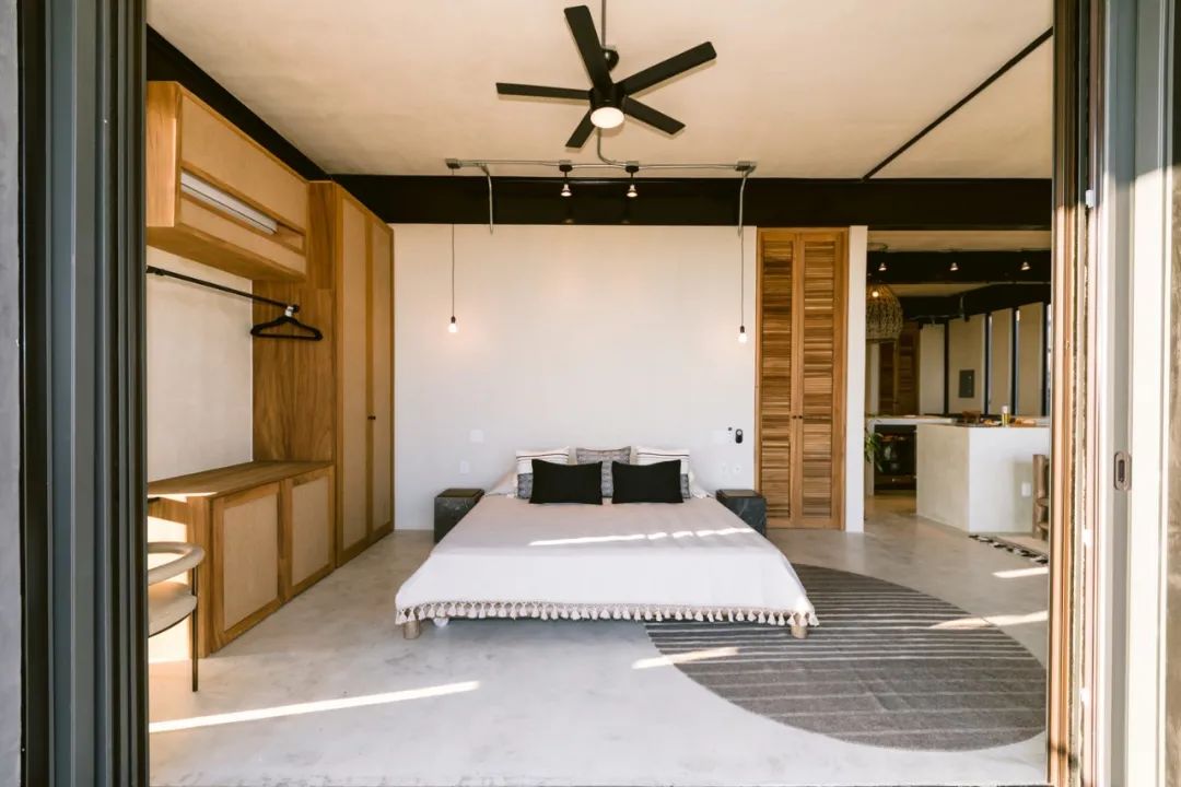 墨西哥沙漠中的现代生活空间-11