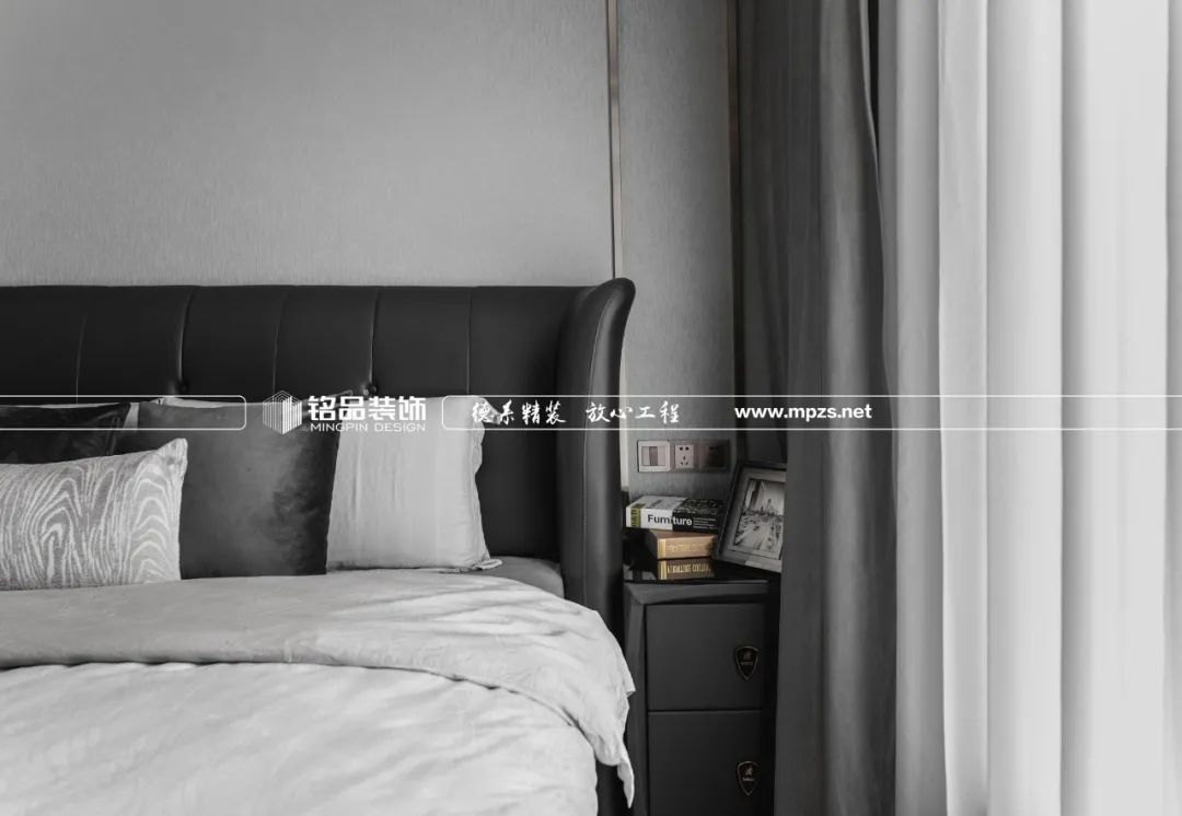 龙湖滟澜山现代轻奢案例，客餐厅打通扩容 1/3-43