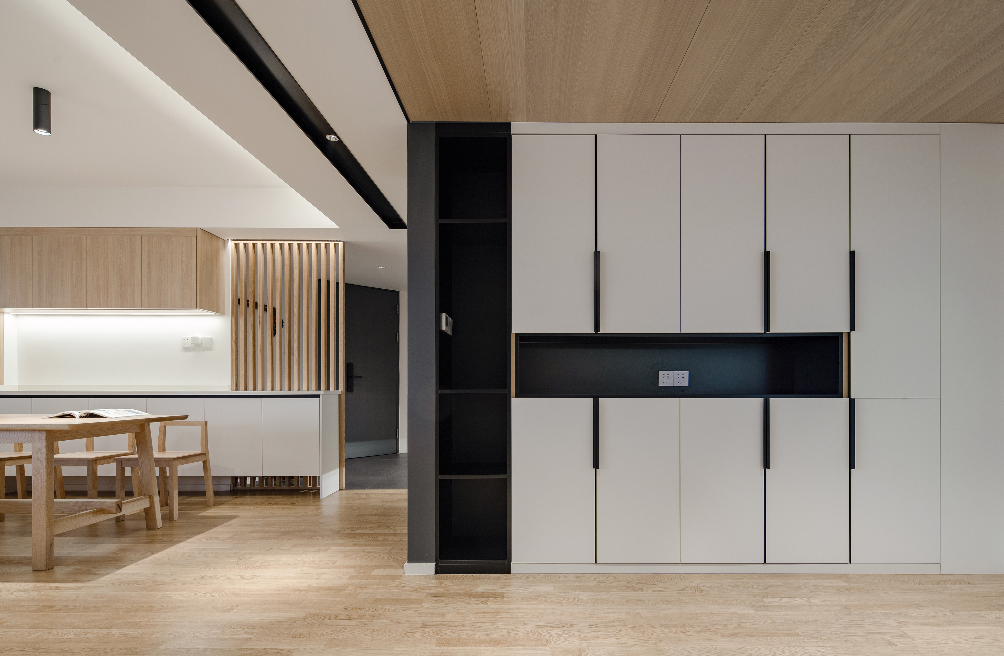 深圳 130㎡三房改豪宅，空间利用极致，生活场景定义设计-10