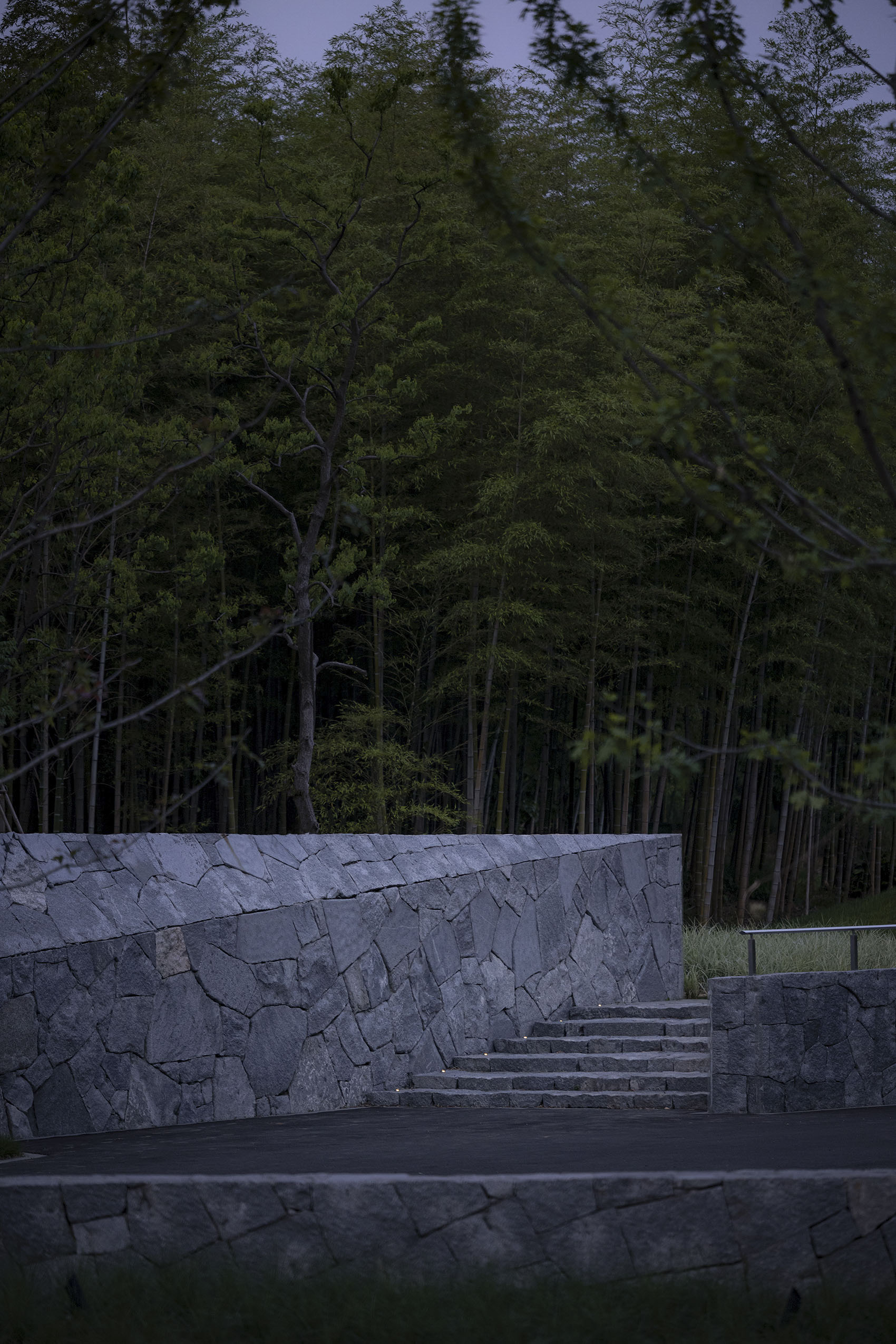 荒野中的明灯 · 宜兴窑湖镇青鱼湖公园丨Change Studio-53