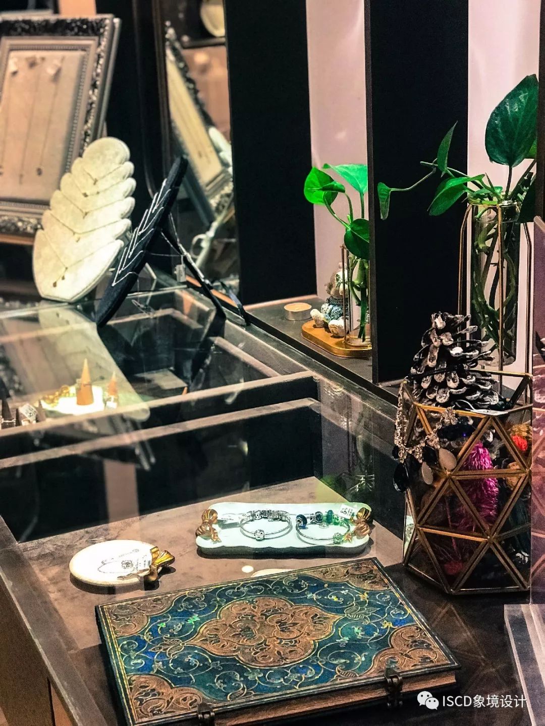 《超时空同居》灵感 Mr.&Miss Jewelry 商街,男女风格鲜明交融-24