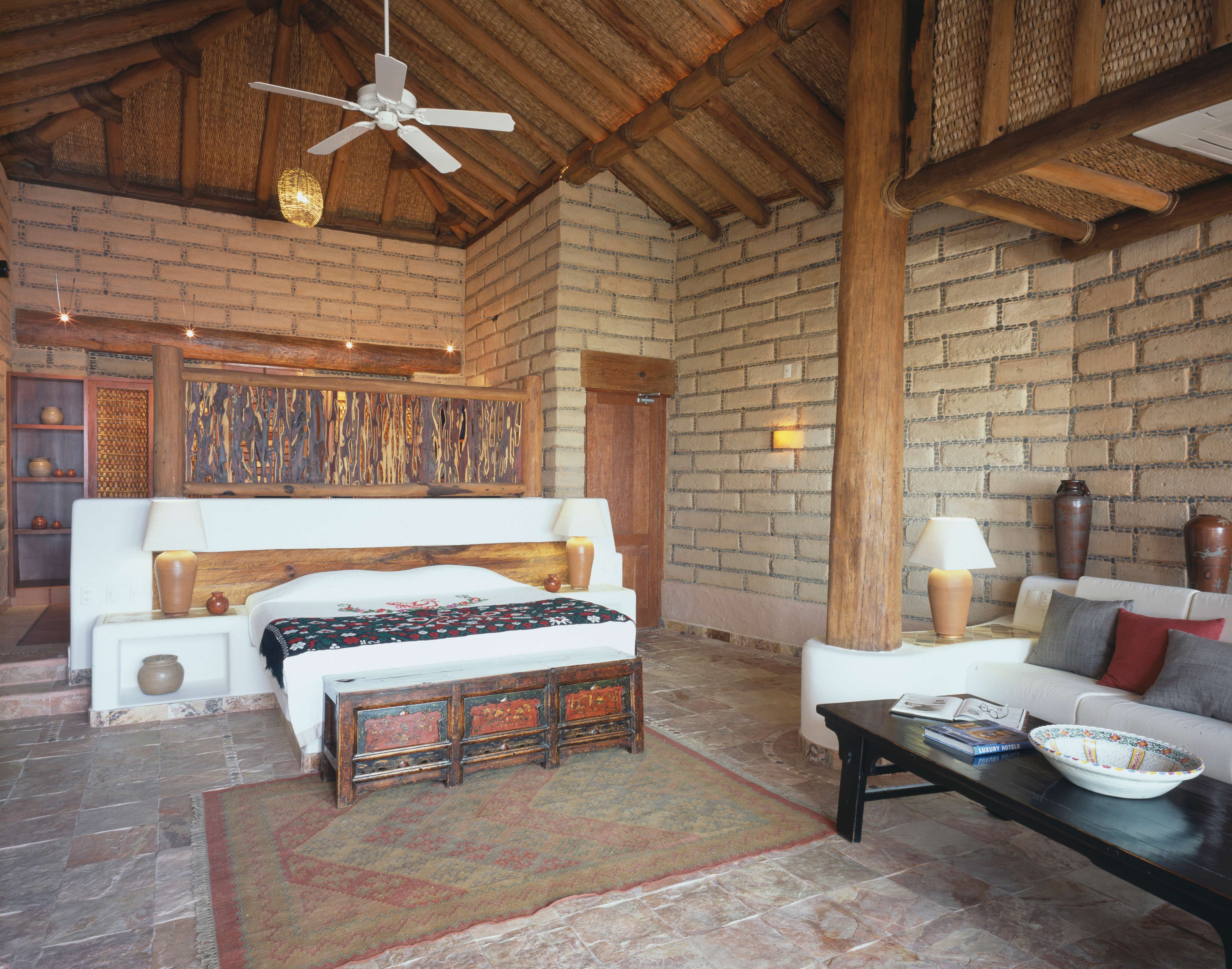 La Casa Que Canta-38