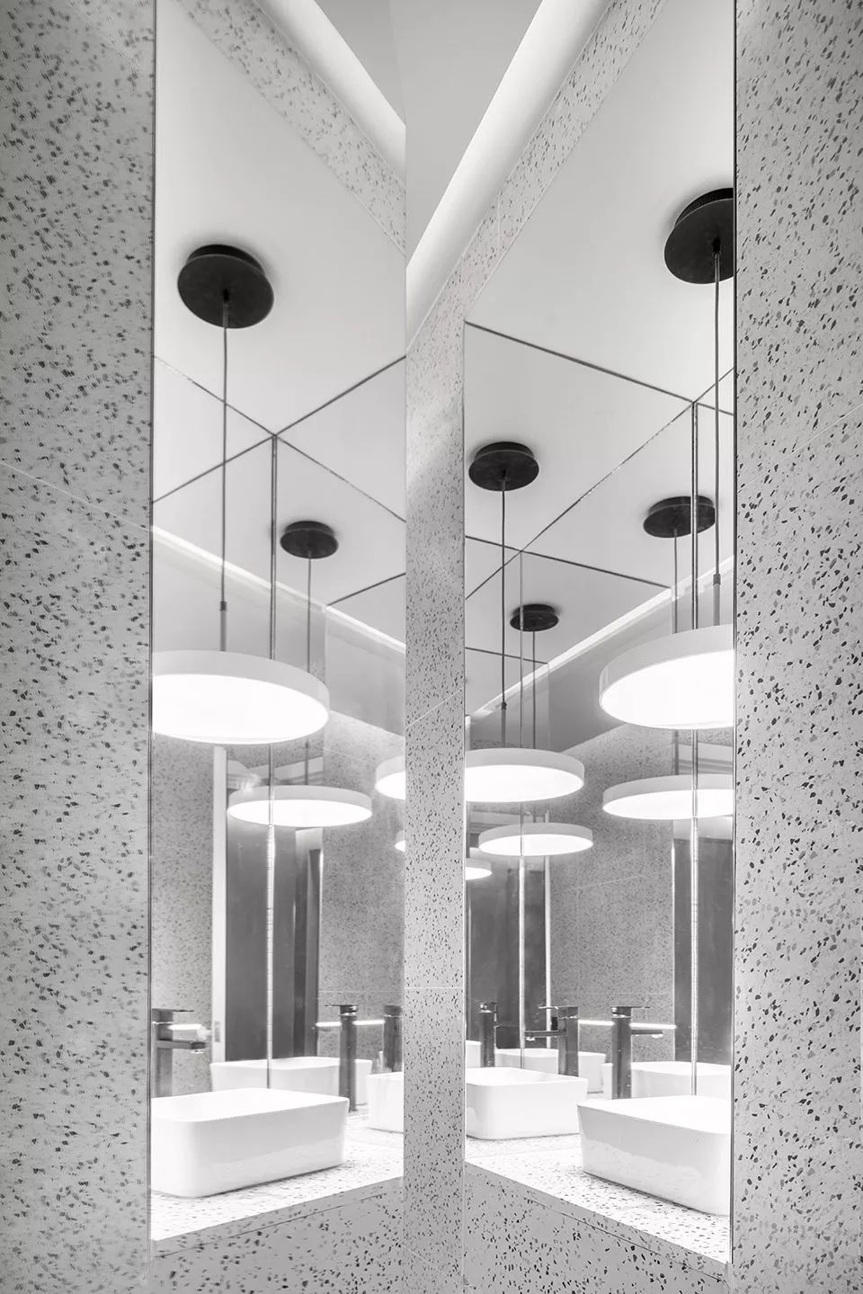 梦幻镜像空间,打造纯净 SPA 体验-24