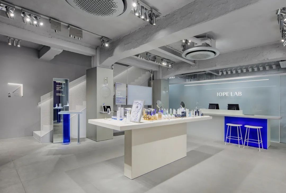 蓝灰调·质感商业空间·IOPE 实验室定制护肤新体验丨韩国-10
