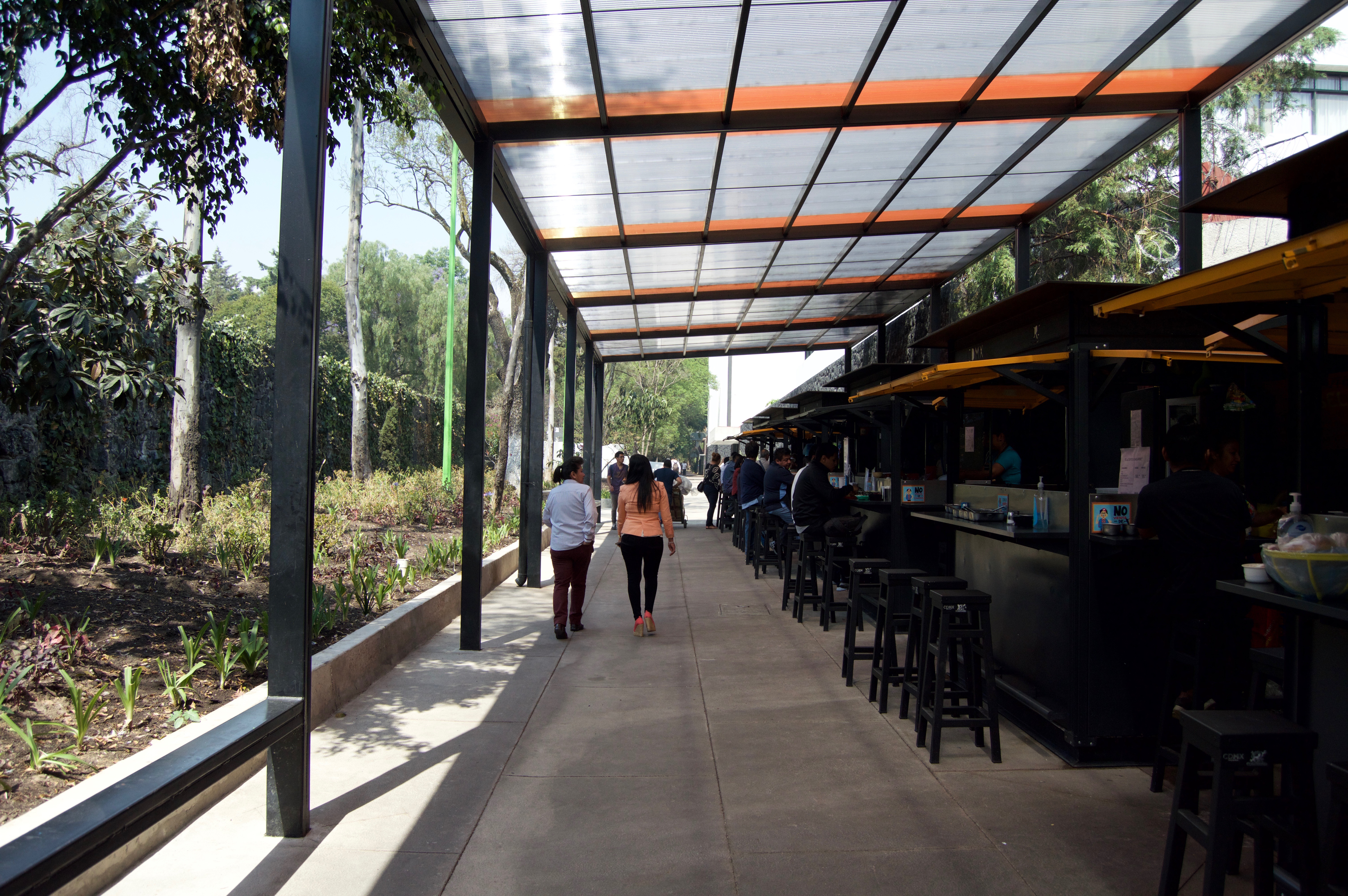 Mejoramiento Urbano // Paseo de la Facultades, CU.-11