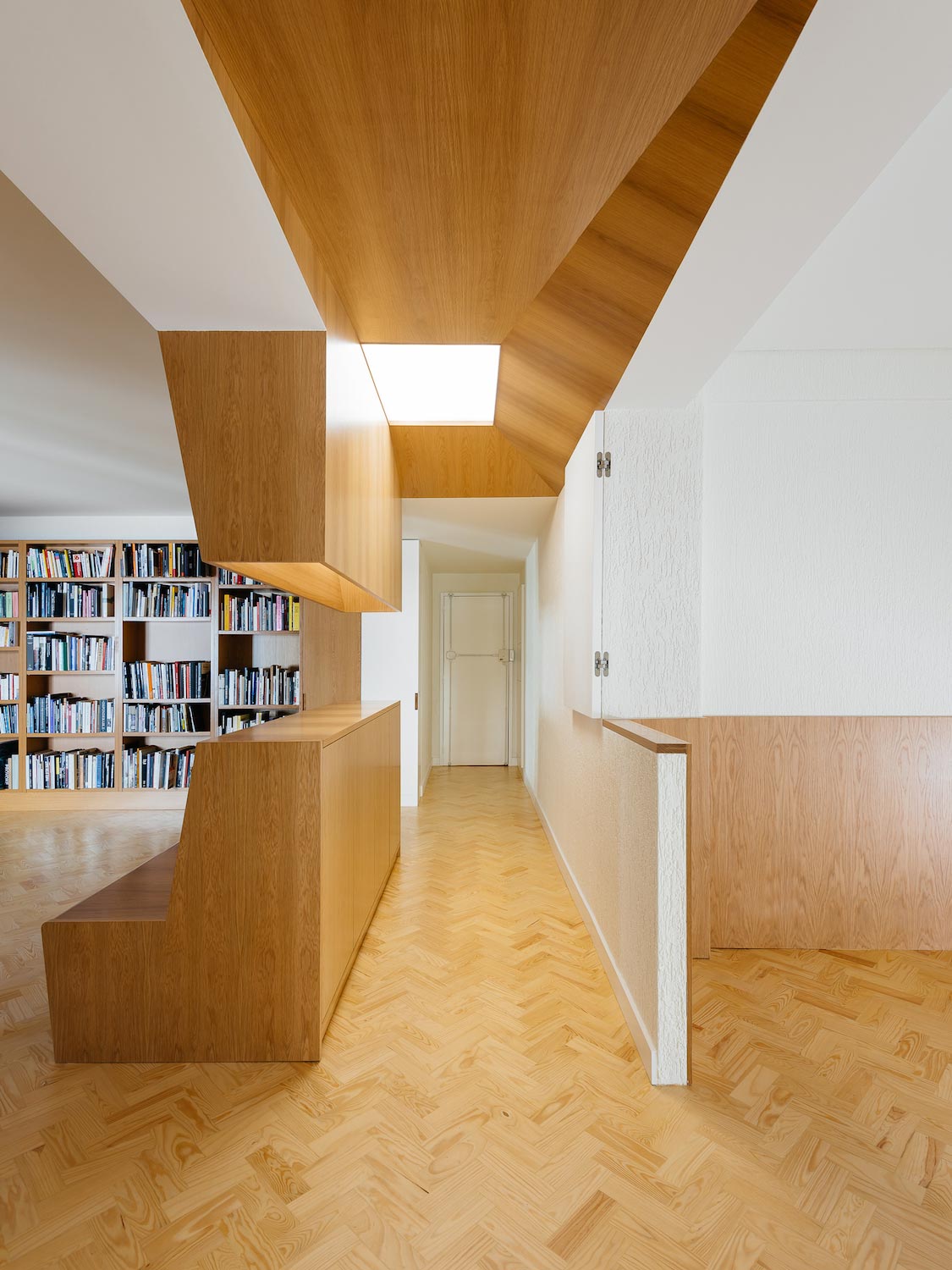 Apartment on the top floor of a 1970s building Located on Luciano Cordeiro in Lisbon   Page 2 of 2   CAANdesign  Architecture and home design blog-7