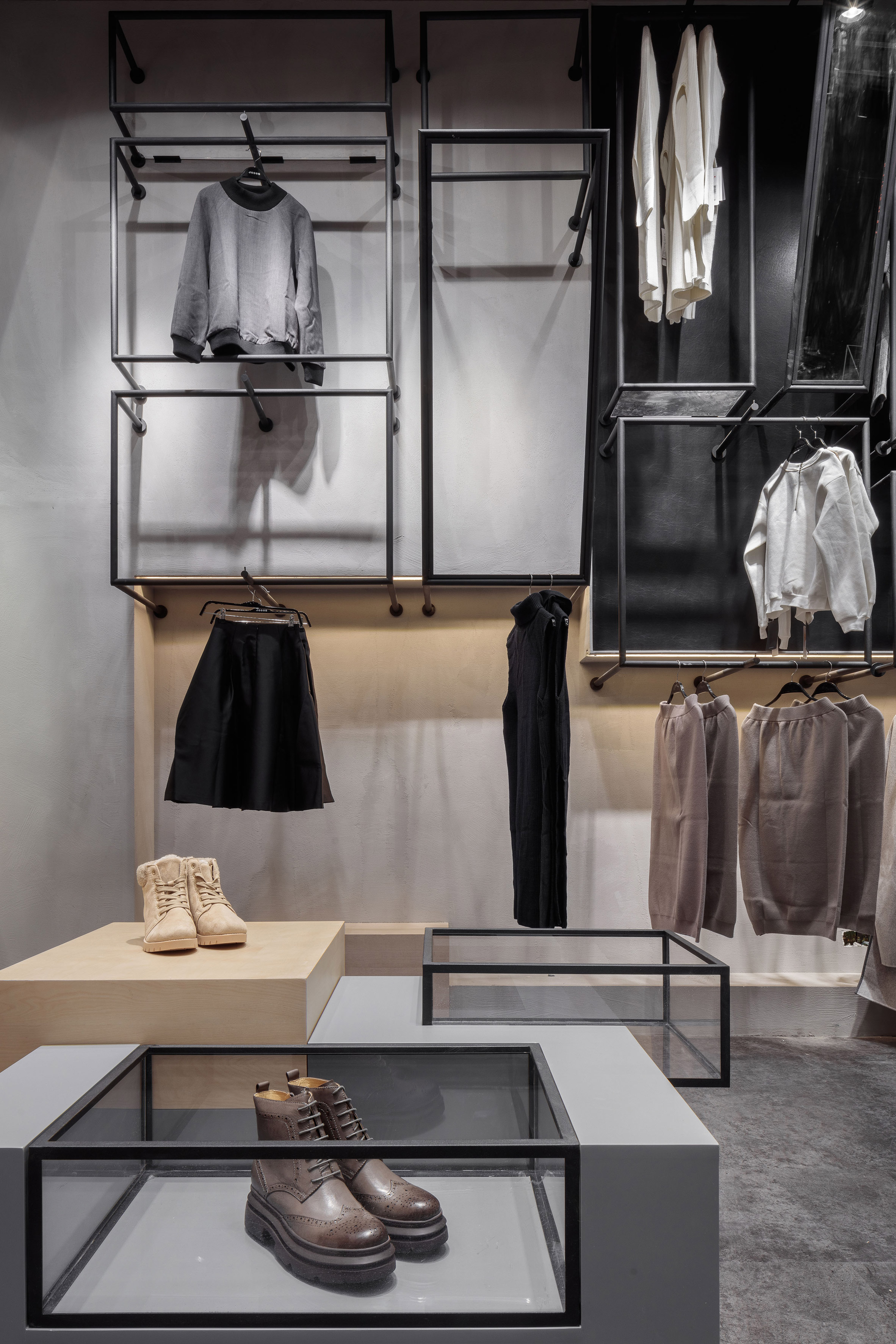 X+Living designs four themed fitting rooms for women's clothing store in China-27