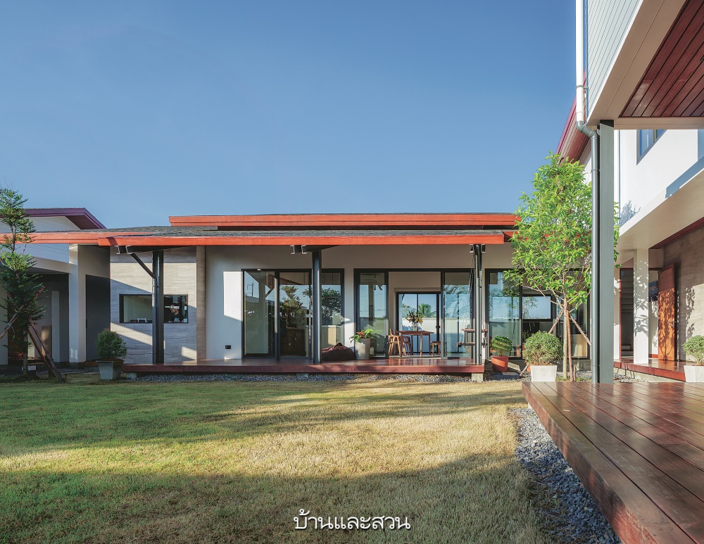 แบบบ้านโมเดิร์น FESTUS HOUSE เฉลิมฉลองความสุขผ่านสวนกลางบ้าน-4