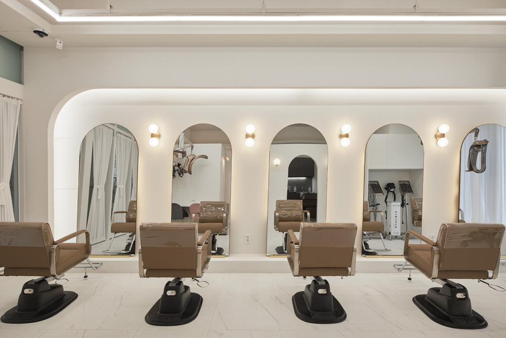 15 坪现代简约美容院，白色调诠释极简美学-4