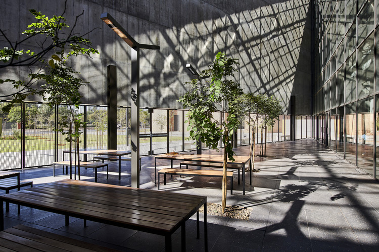 南非金伯利大学学生资源中心-56