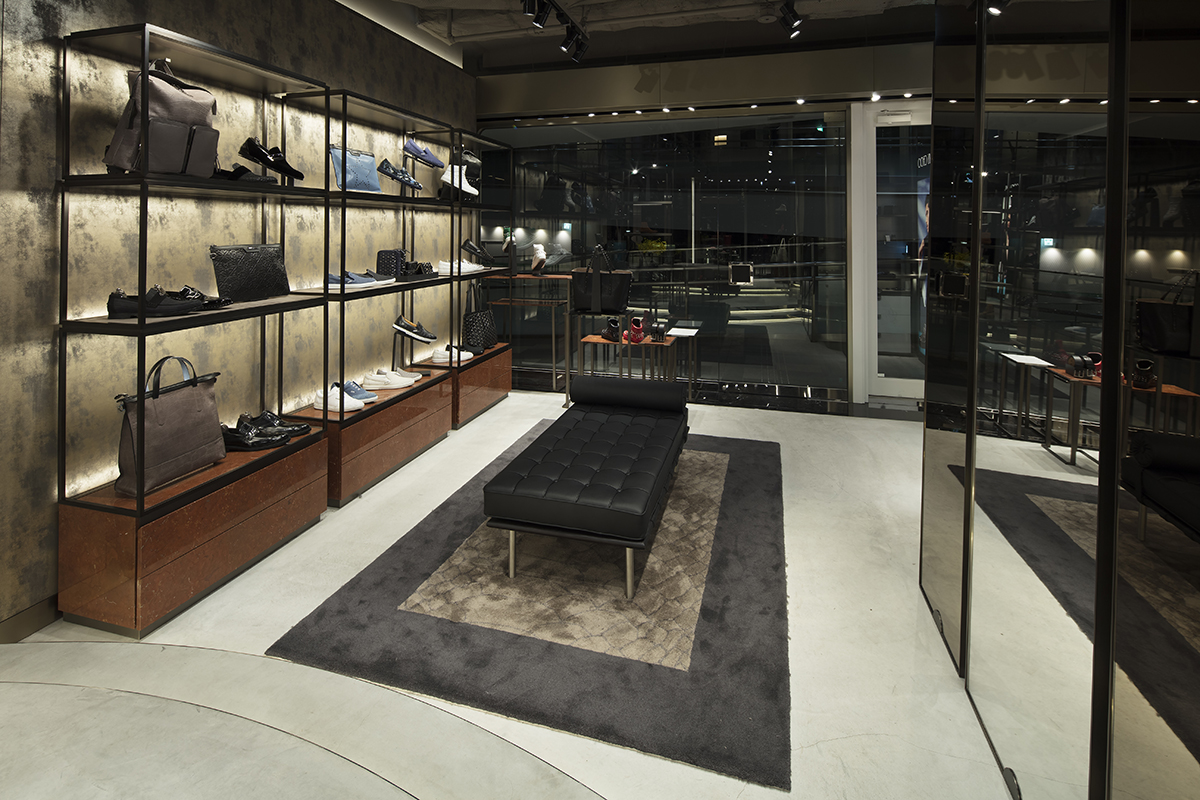 东京 Jimmy Choo 旗舰店-6