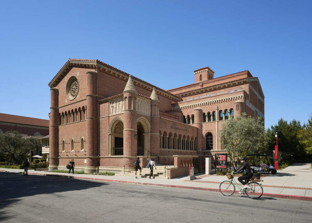 University of Southern California: Dick Wolf Drama Center - Perkins Eastman-0