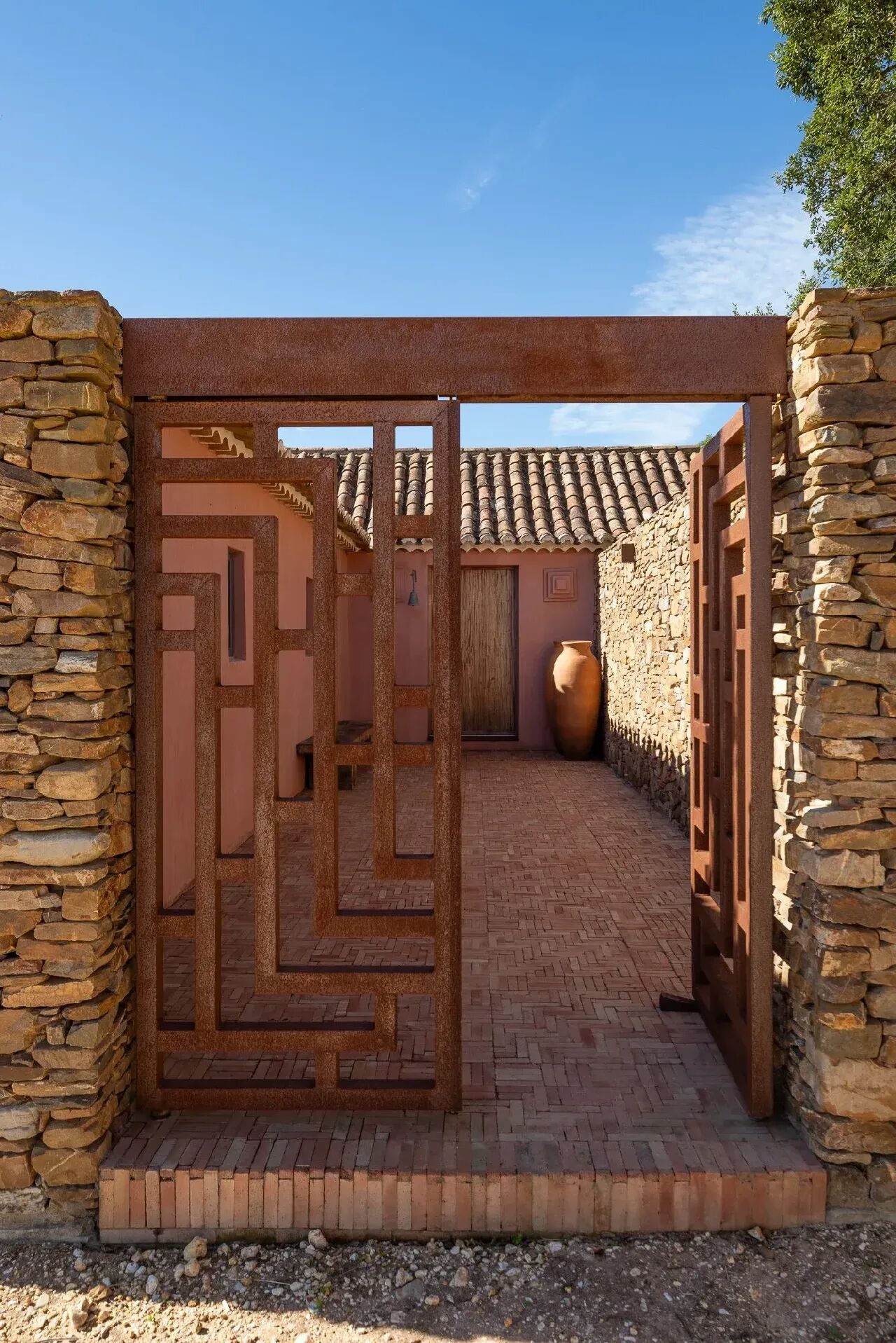 自建房丨葡萄牙丨Arkstudio,Madalena Rutkowski-33