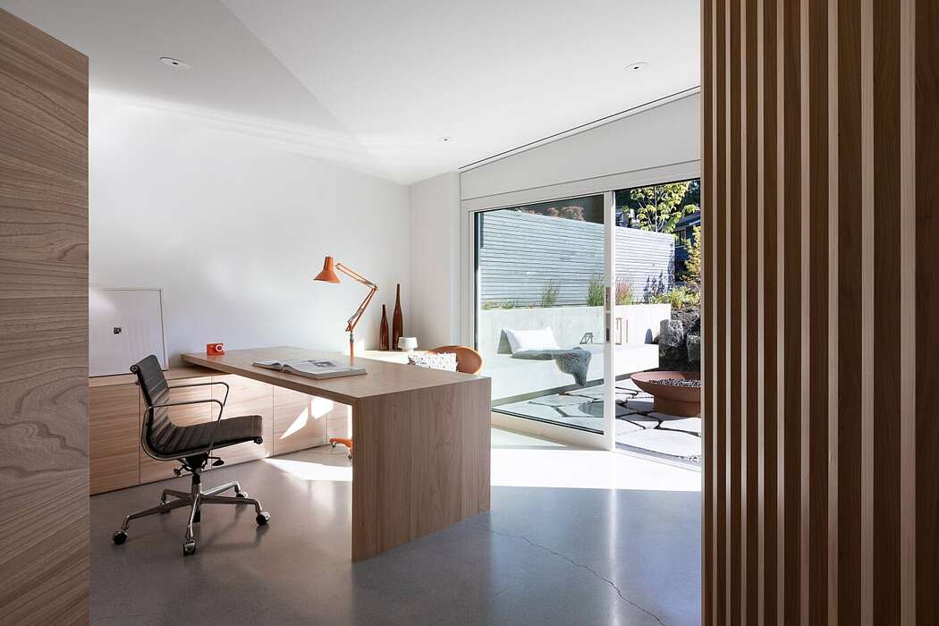 温哥华北郊私密山林之家-5