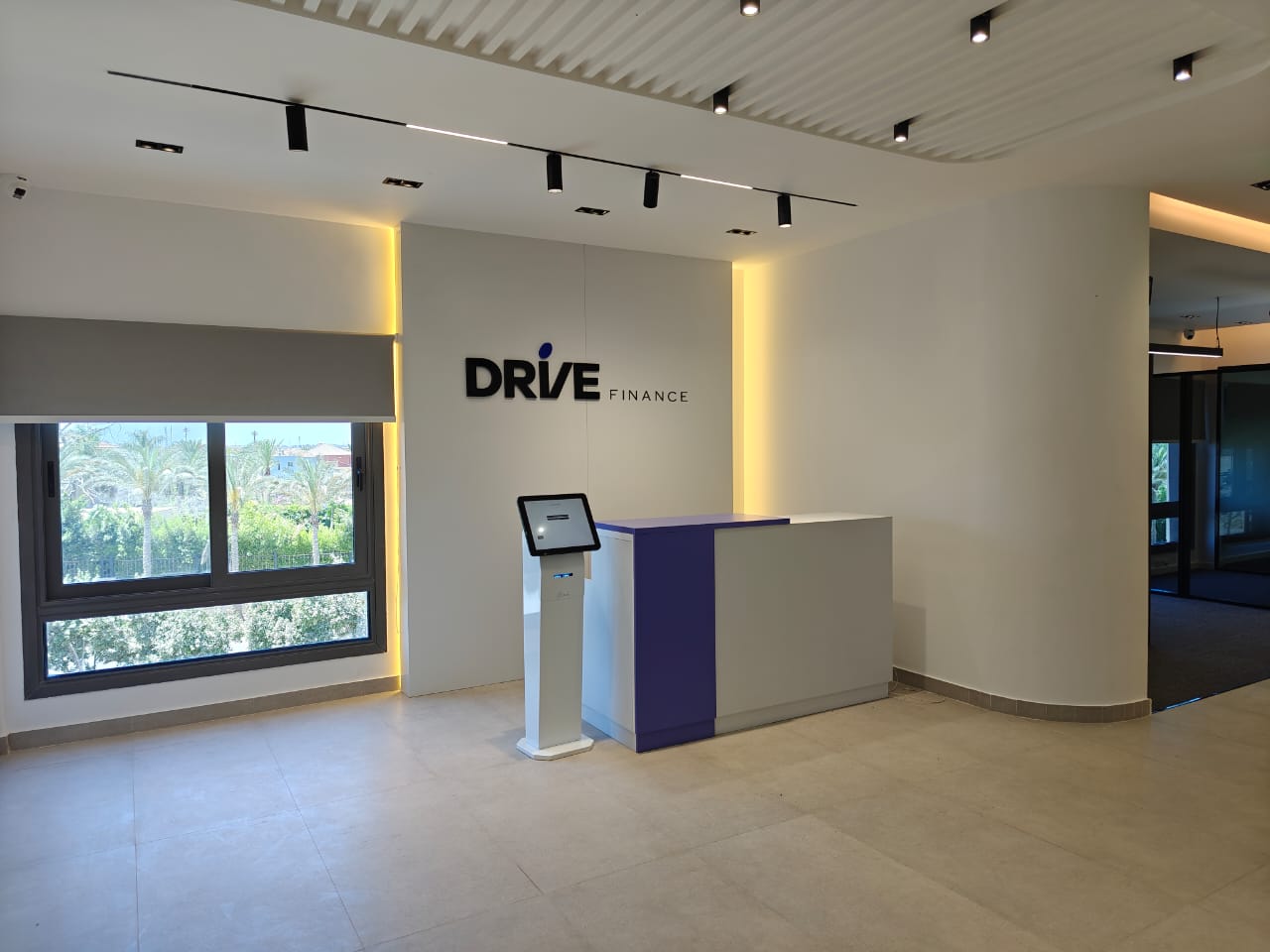 DRIVE – Ghabbour Auto行政大楼室内设计-20