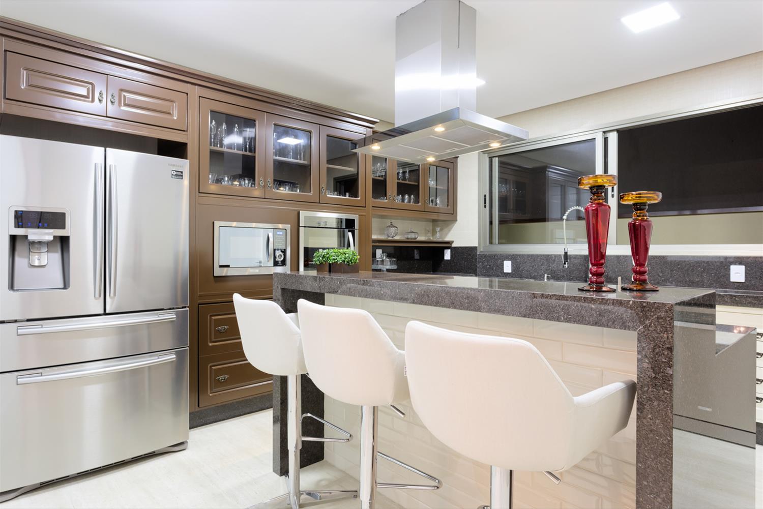 巴西 Mogi das Cruzes 现代住宅 | 木质与玻璃的完美融合-12