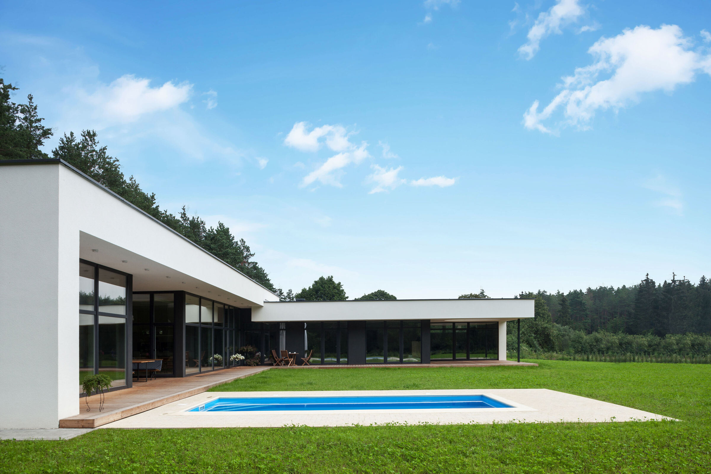 森林中的现代私密别墅-6