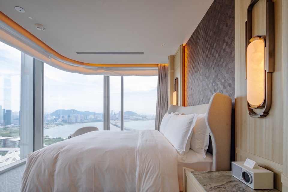 华侨城瑞湾大厦及深圳宝安瑞吉酒店丨中国深圳丨Aedas-21