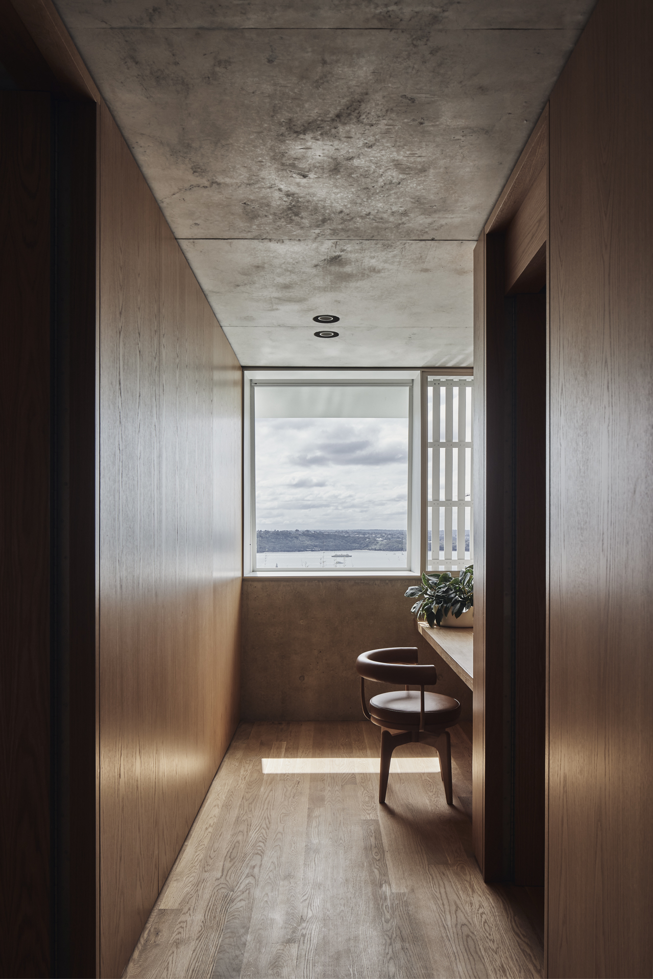 悉尼 Vaucluse 的"船板屋" | 巧妙利用规划限制,融入美景的设计惊喜-20