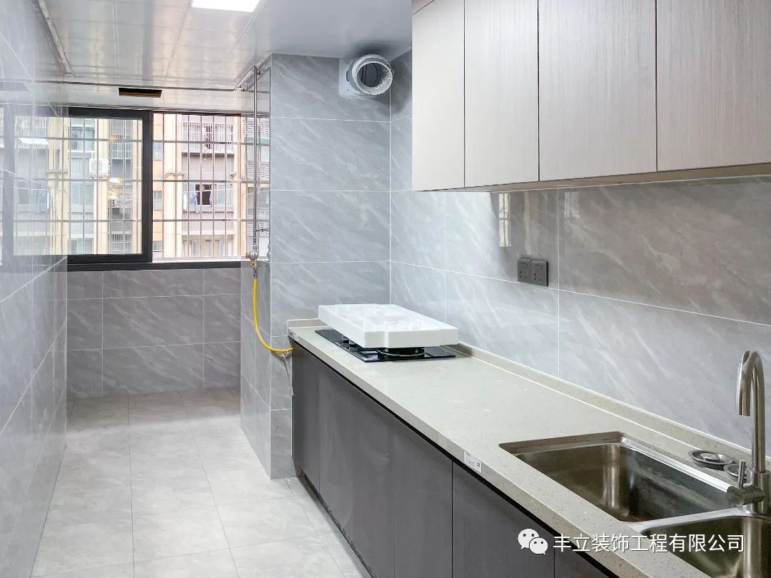 130㎡现代简约三口之家-40