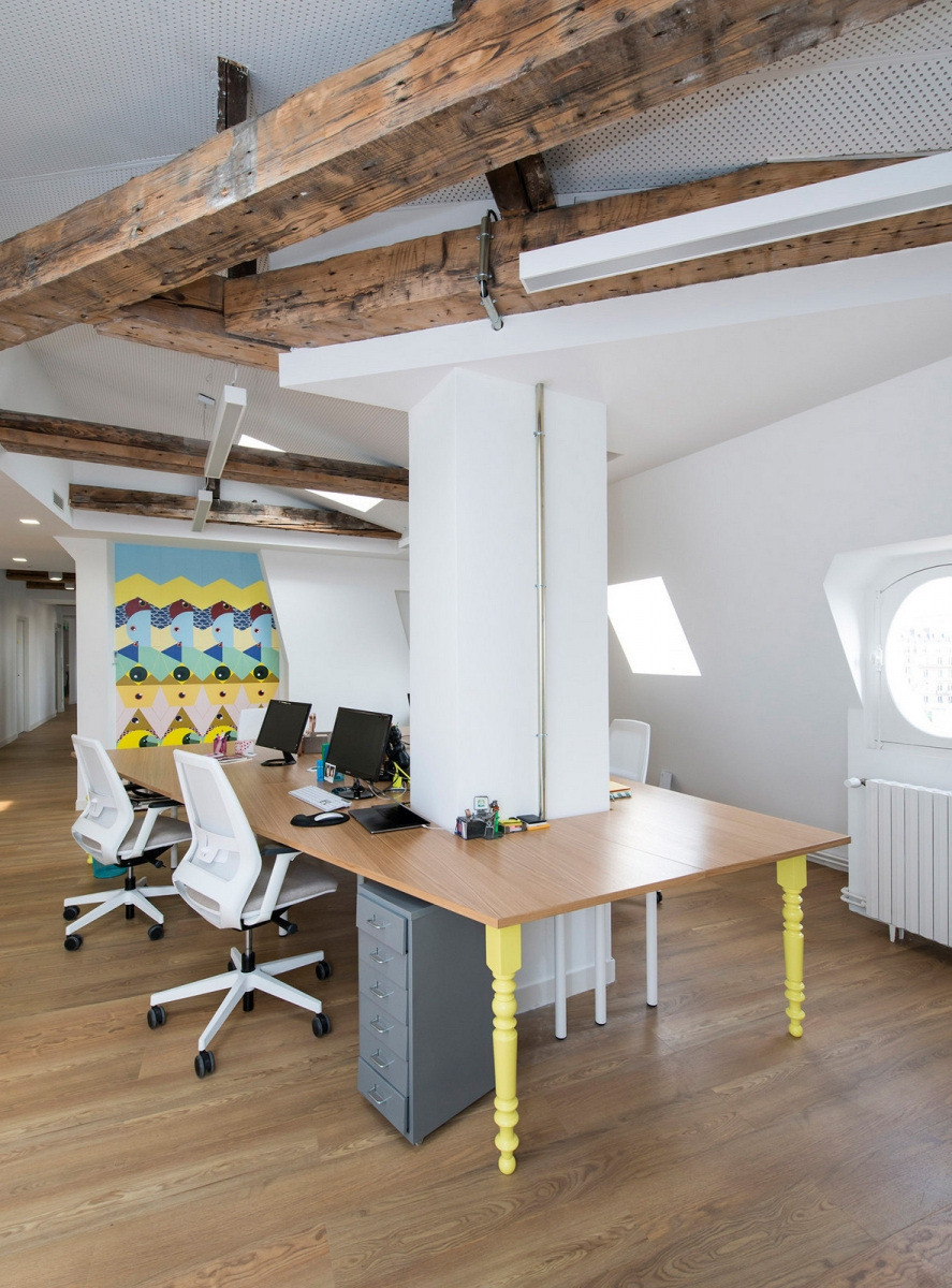 巴黎 Le Pot Commun 办公室，彩色创意空间助力金融初创企业-19