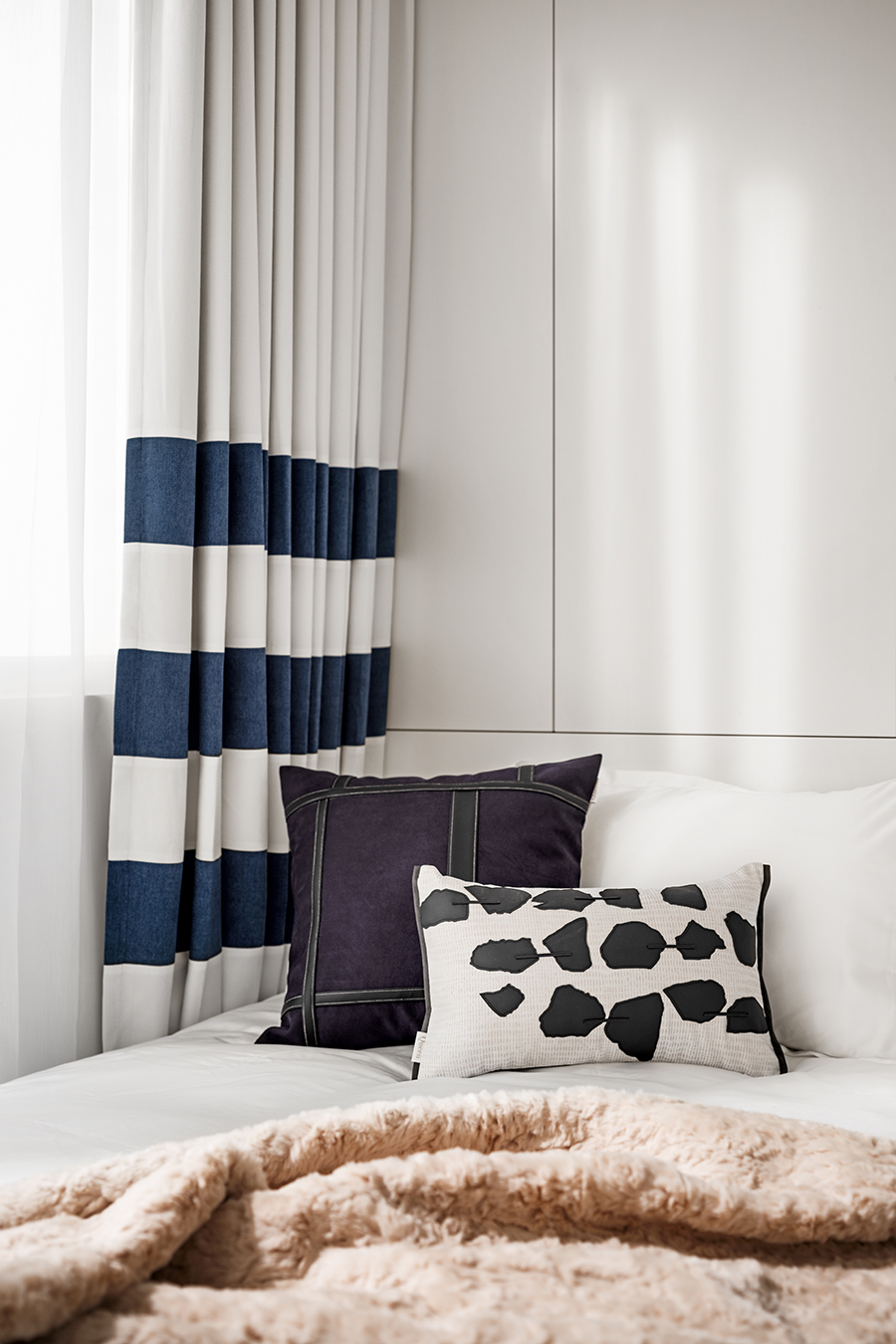 极简人文精神与当代艺术相融的留白设计丨中国深圳丨YOS lighting design-48