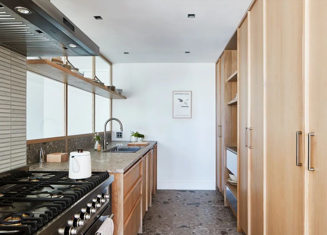 悉尼达令赫斯特公寓，自然光线与精致细节的永恒美学-30