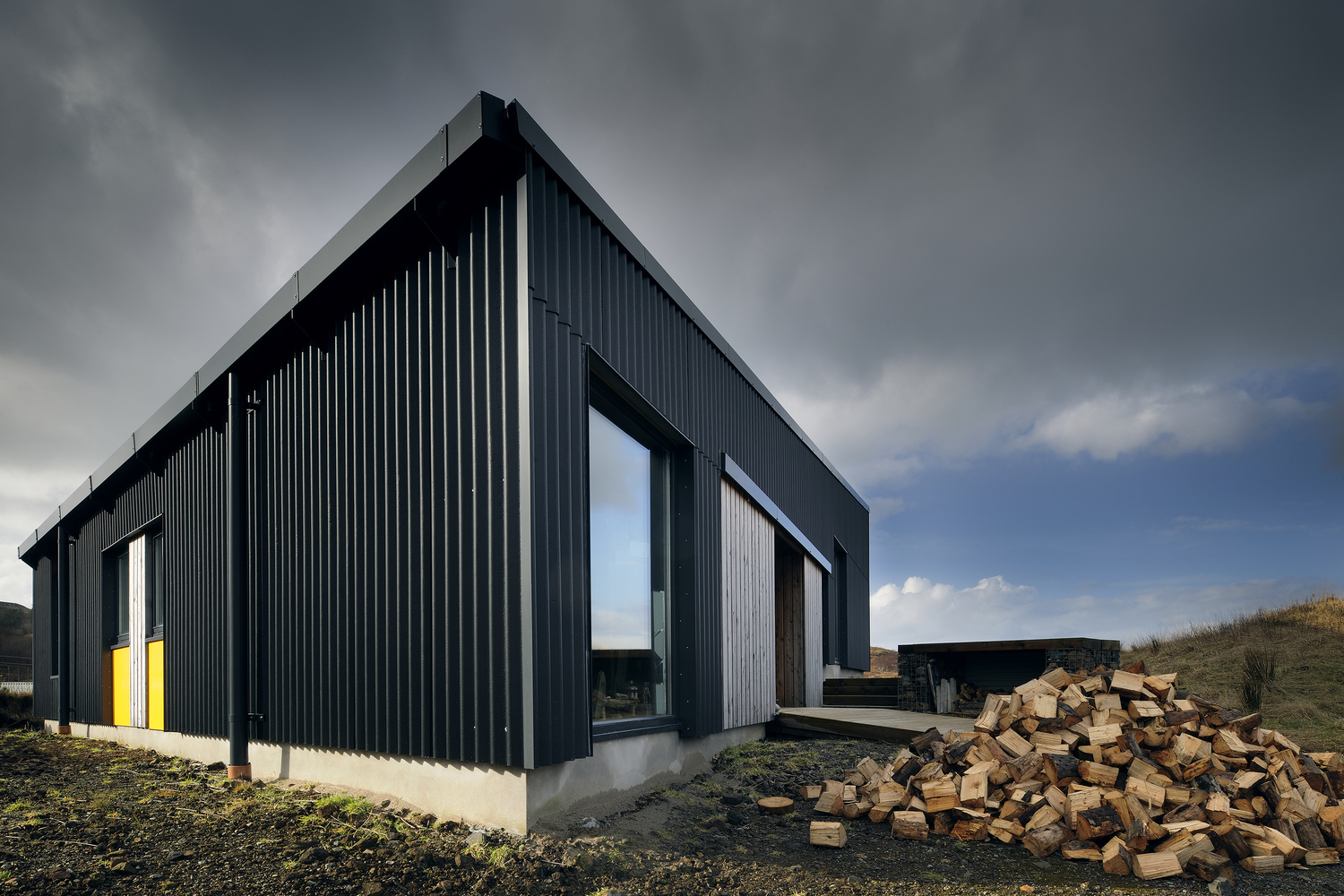 Black House  Rural Design Architects-45