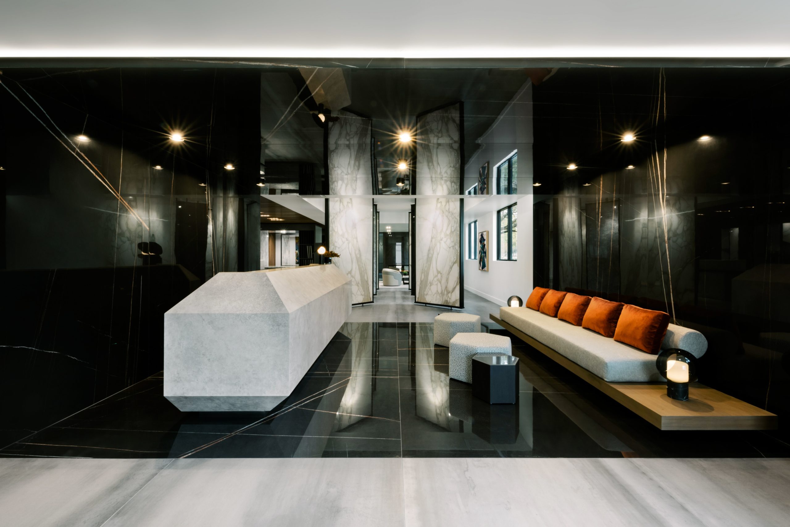 现代品质,精湛工艺——Contour Interior Design 的 Moderno 展示空间-7