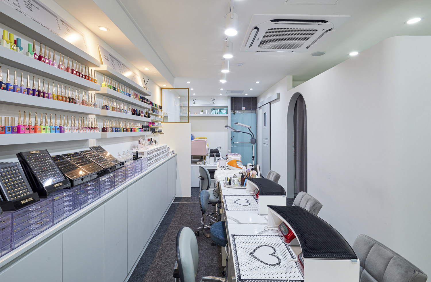 简约清新 13 坪白调奈尔氏咖啡厅-8